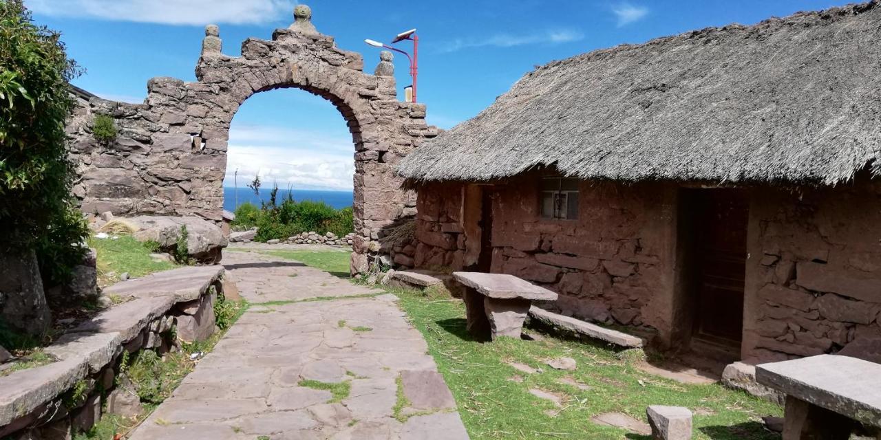 Taquile Hospedaje Mario Huillanopampa Екстериор снимка