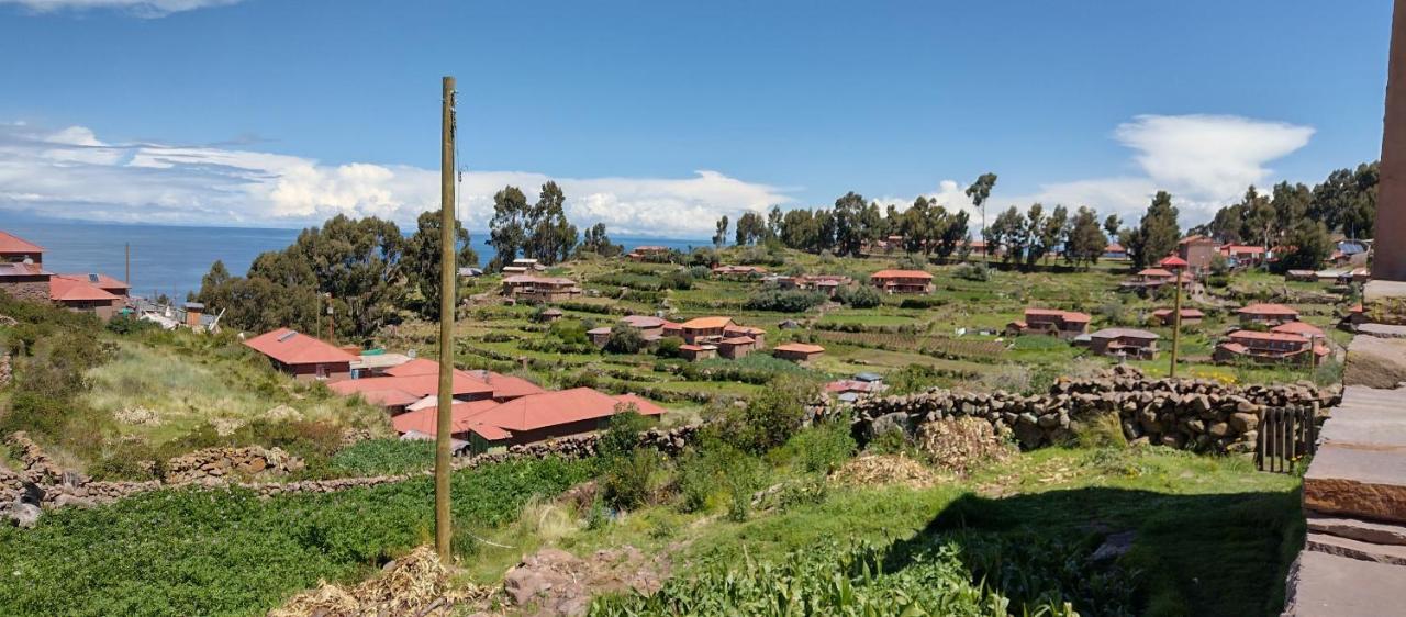 Taquile Hospedaje Mario Huillanopampa Екстериор снимка